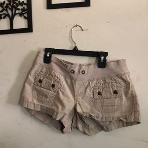 Kahki shorts